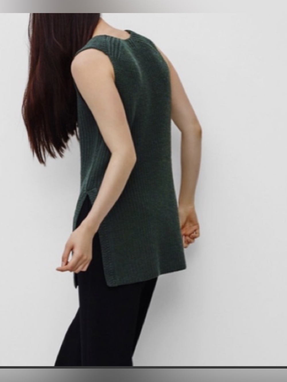 Wilfred Chartres Ribbed V-Neck Tunic Sweater Wool Aritzia Green Sleeveless Small - Picture 9 of 10